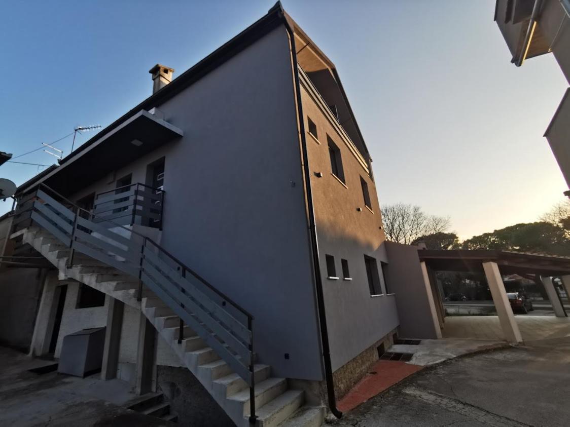 Elizabeta Deluxe Rooms Biograd Na Moru Exterior photo