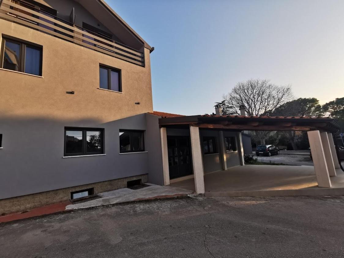 Elizabeta Deluxe Rooms Biograd Na Moru Exterior photo