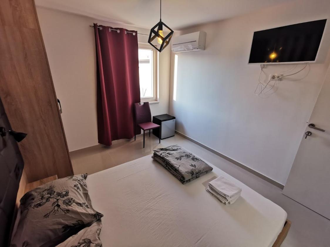 Elizabeta Deluxe Rooms Biograd Na Moru Exterior photo