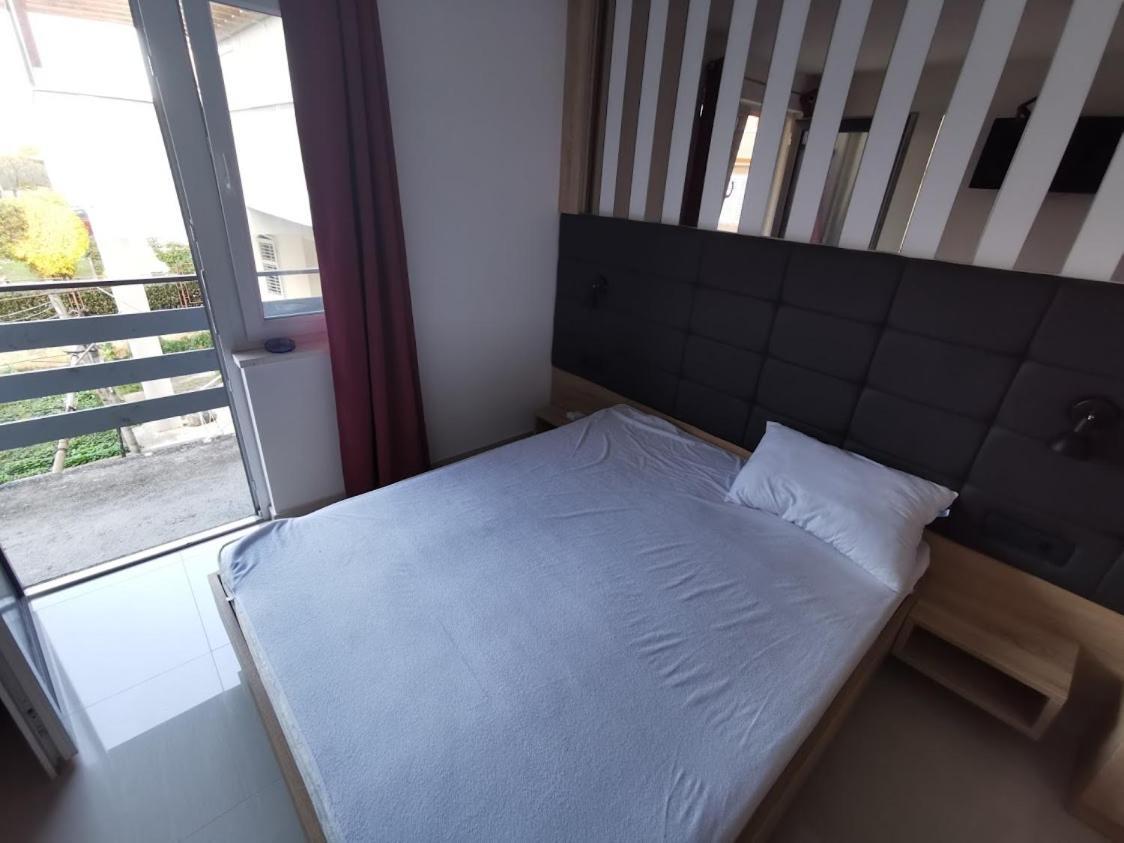Elizabeta Deluxe Rooms Biograd Na Moru Exterior photo