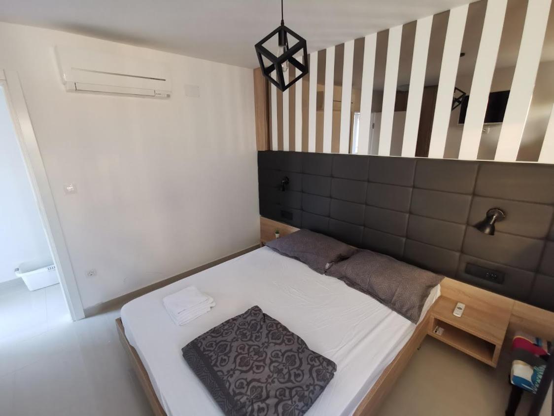 Elizabeta Deluxe Rooms Biograd Na Moru Exterior photo