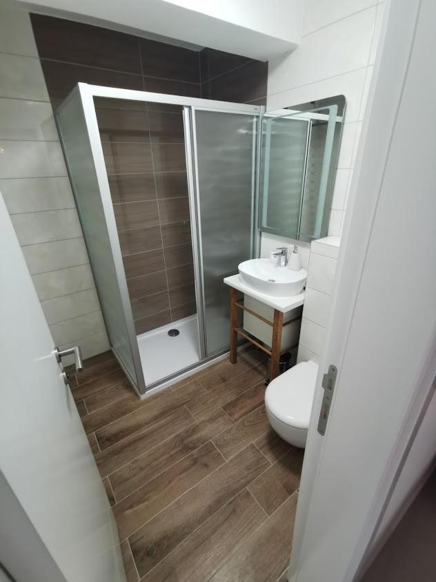 Elizabeta Deluxe Rooms Biograd Na Moru Exterior photo