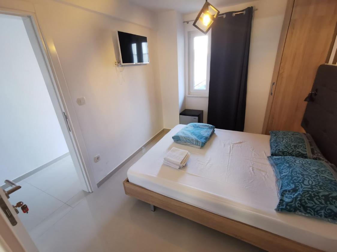 Elizabeta Deluxe Rooms Biograd Na Moru Exterior photo
