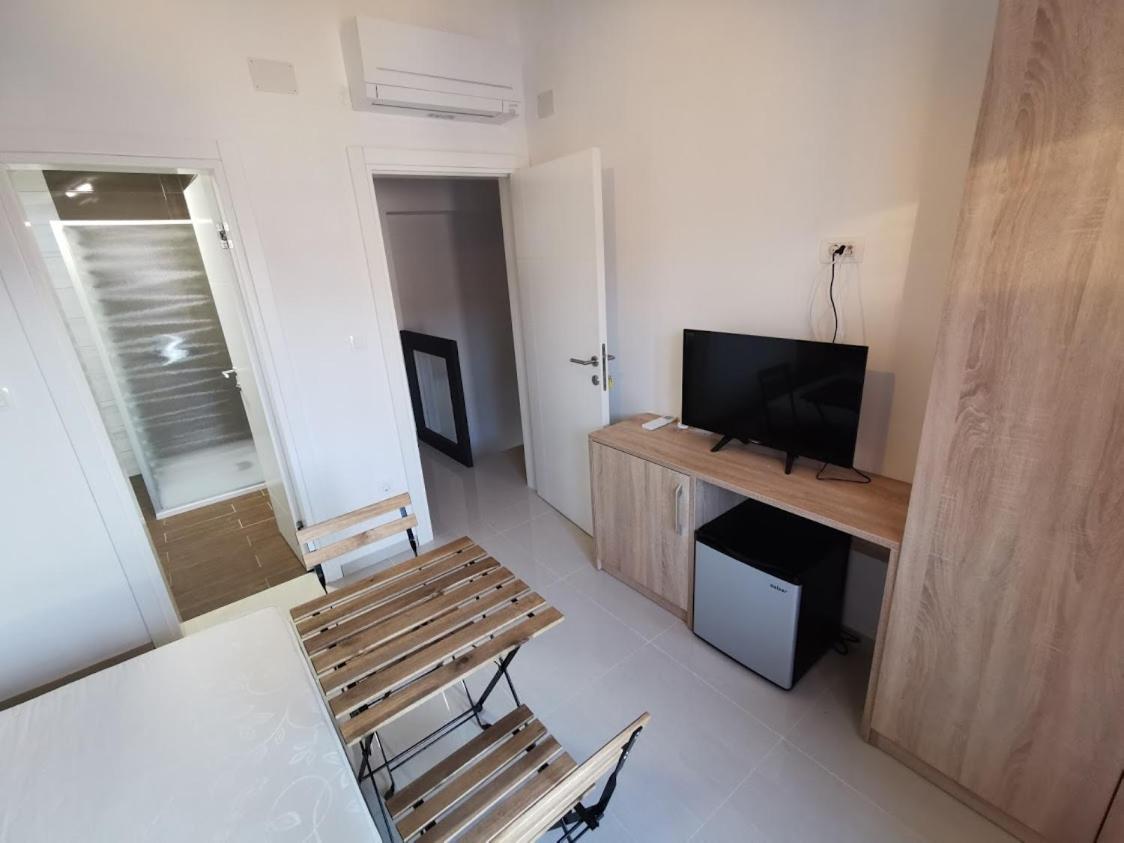 Elizabeta Deluxe Rooms Biograd Na Moru Exterior photo